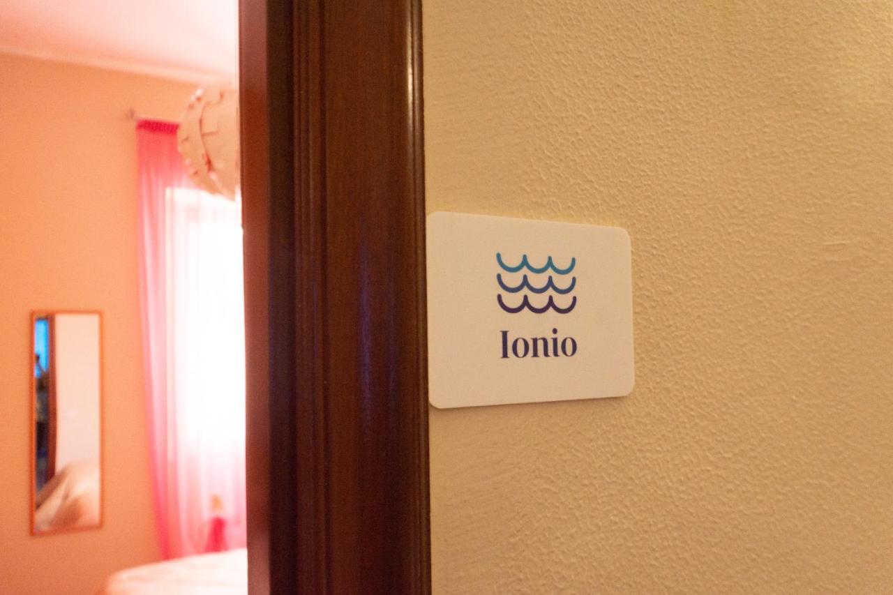 Blue Wave Bed&Breakfast Salerno Bagian luar foto
